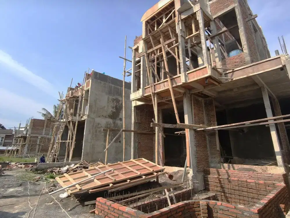 Rumah 2lt free private pool // dekat wisata