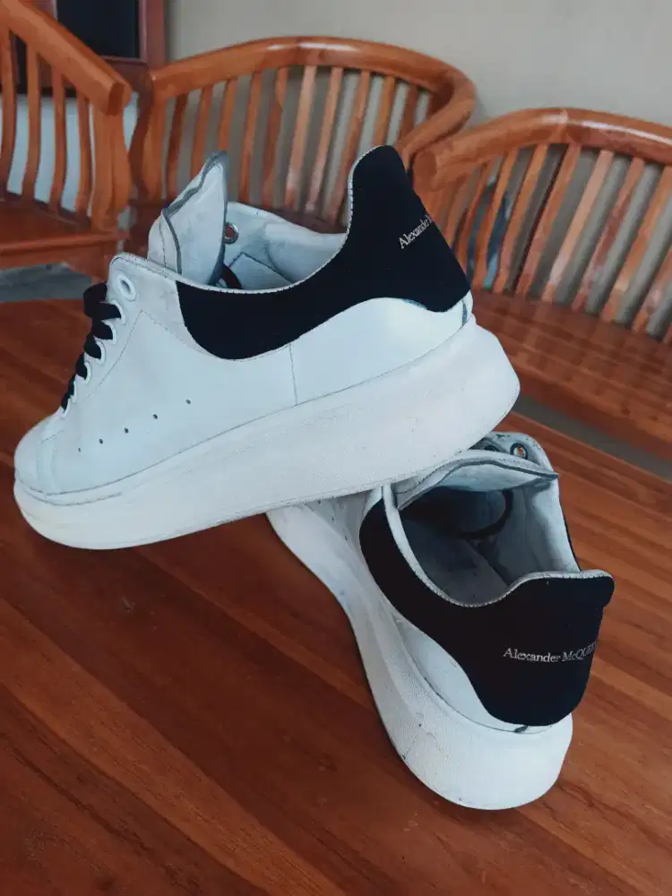 Sepatu Alexander McQueen
