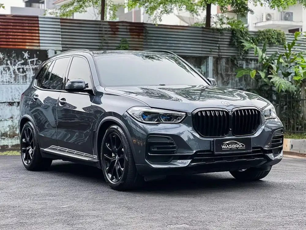 BMW X5 7seater xDrive40i 2022 13rb Miles tangan pertama no minus