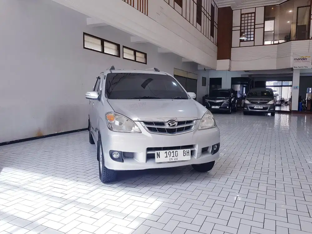 Daihatsu Xenia 2009 Bensin