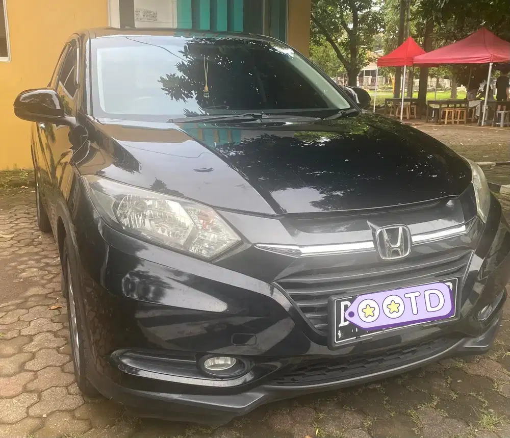 Honda HR-V 2015 Bensin, km rendah, pajak panjang