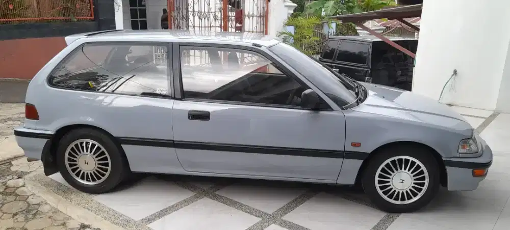 Dijual mobil Civic Nouva 1991 gress