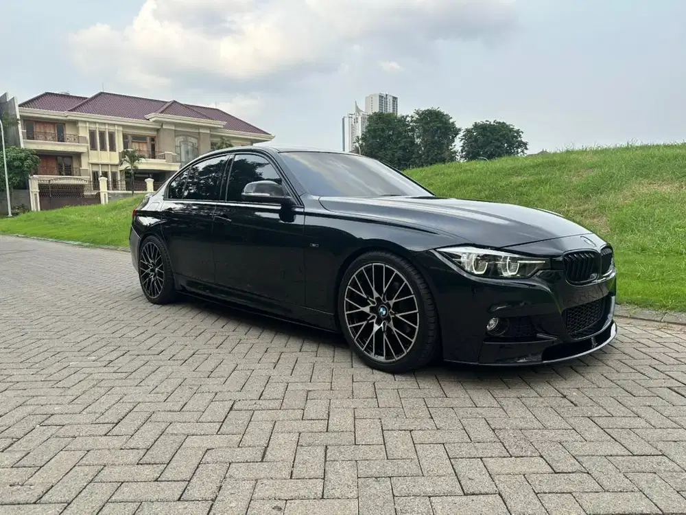 BMW 320i 2015 Low Odo