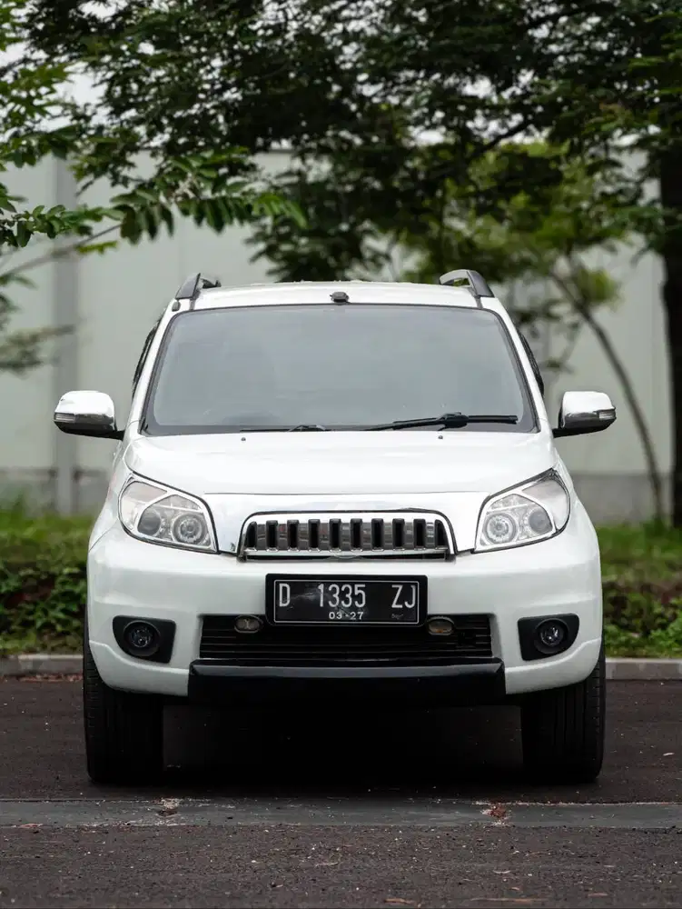 Daihatsu Terios tx mt 2013 putih