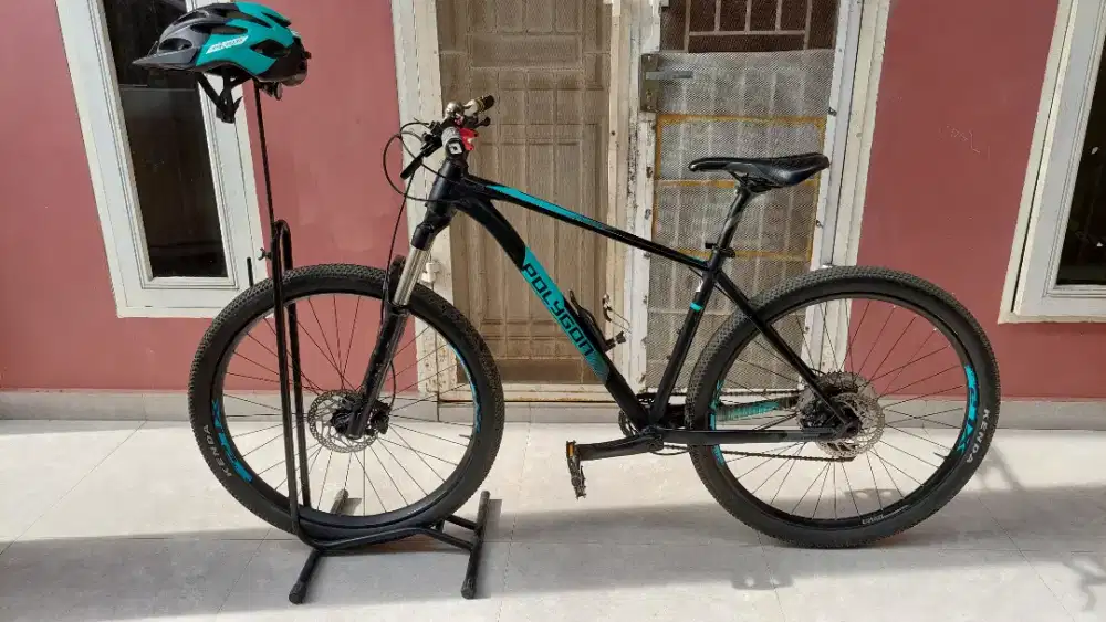 Sepeda Polygon Xtrada 8 M 27,5