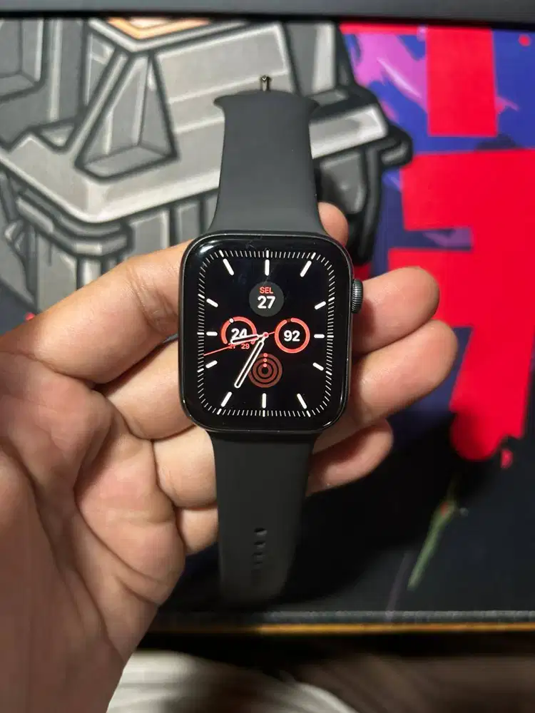 WTS Apple Watch 4 44mm Space Gray Alumunium Mulus Like New