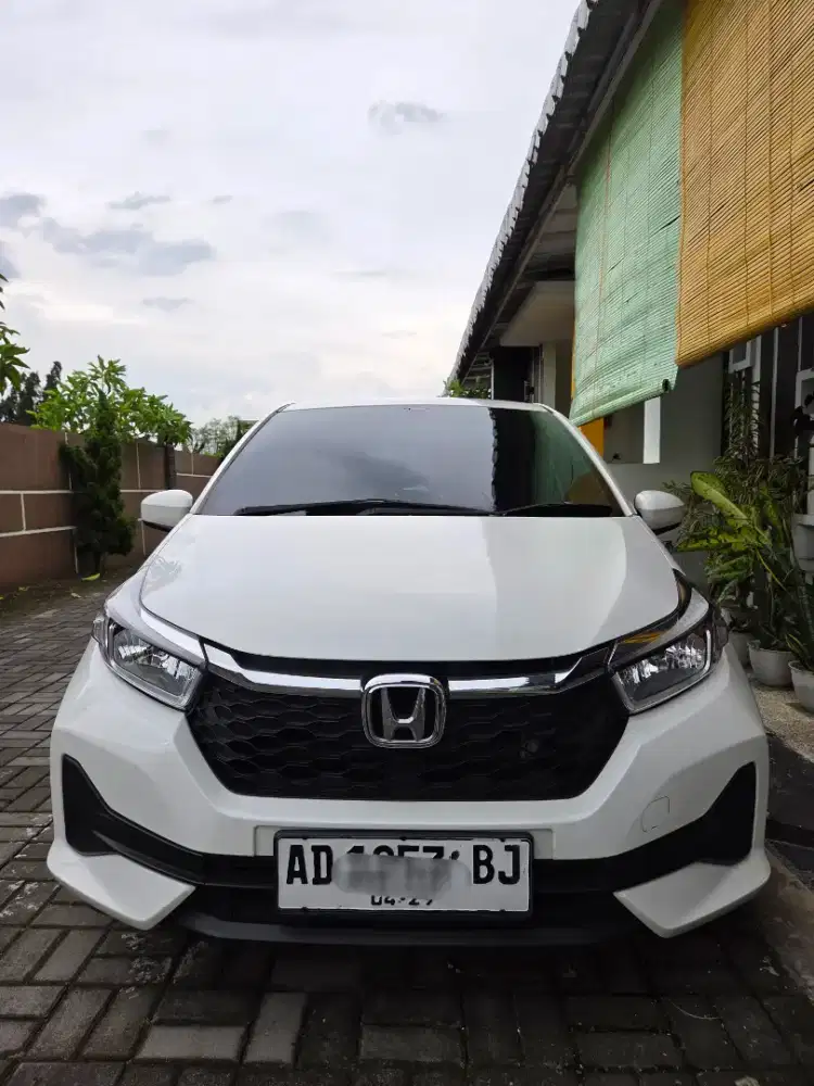 BRIO SATYA E CVT MATIC 2024 PUTIH
