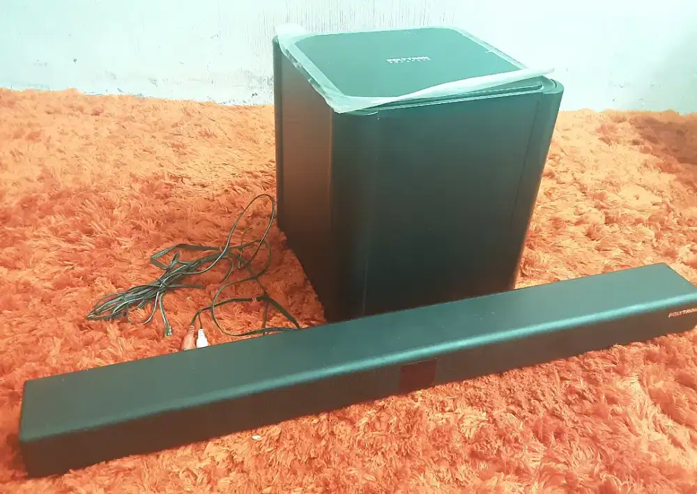 POLYTRON SUBWOOFER SOUNDBAR ORIGINAL LIKE NEW