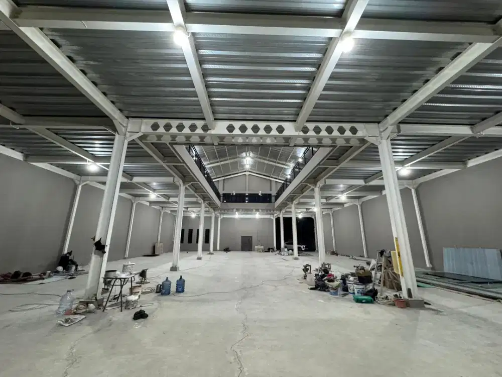 Gudang 2 Lantai + Kantor SHM di Kamal Raya, Kalideres – Bebas Banjir