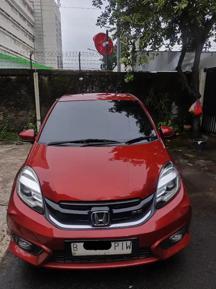 [LOW KM] Honda brio Rs 2017 AT