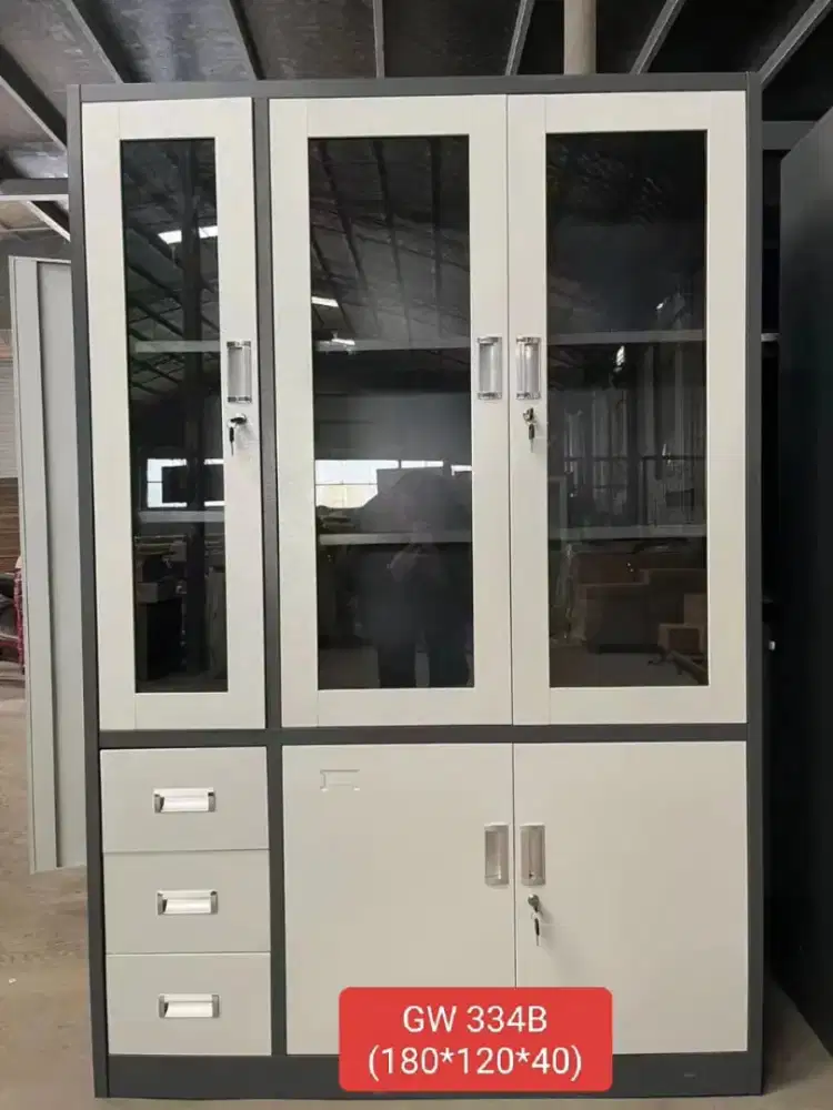 Lemari Arsip 3 Pintu