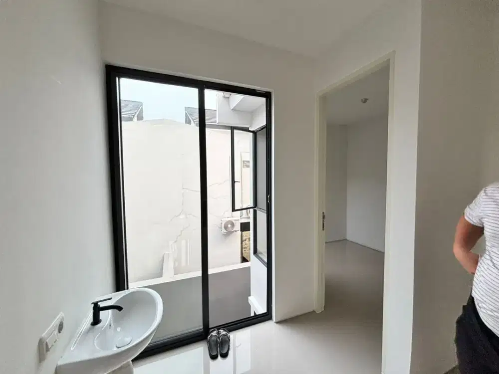 DISEWAKAN RUMAH  AMESTA LIVING, SURABAYA TIMUR