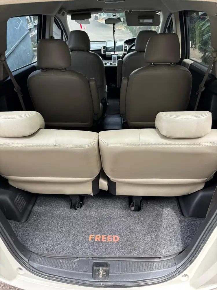 Honda Freed 2010 Bensin