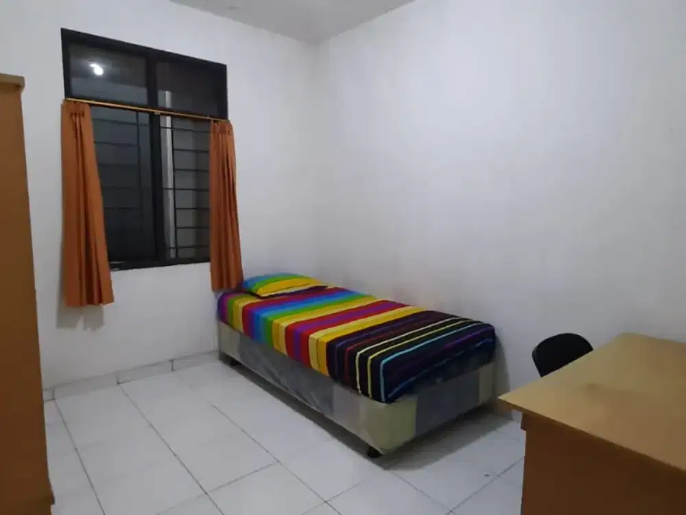 JUAL KOST AKTIF DEPAN GERBANG WIDYATAMA HARGA NEGO SD DEAL!