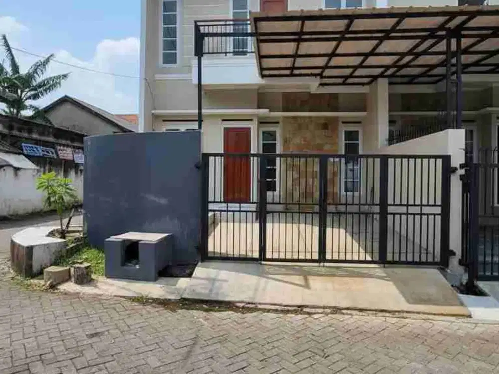 Rumah 2 lantai Cantik Modern di Bintaro