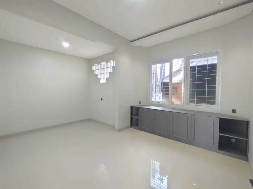 Dijual Rumah Full Renov di Taman Holis Indah Bandung