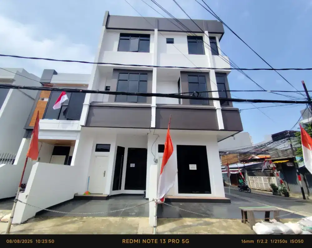Di jual Rumah semi Ruko SHM di Kemayoran Jakarta pusat