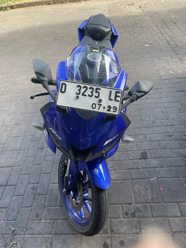 Dijual motor Yamaha R15 Tahun 2019 pemakaian pribadi