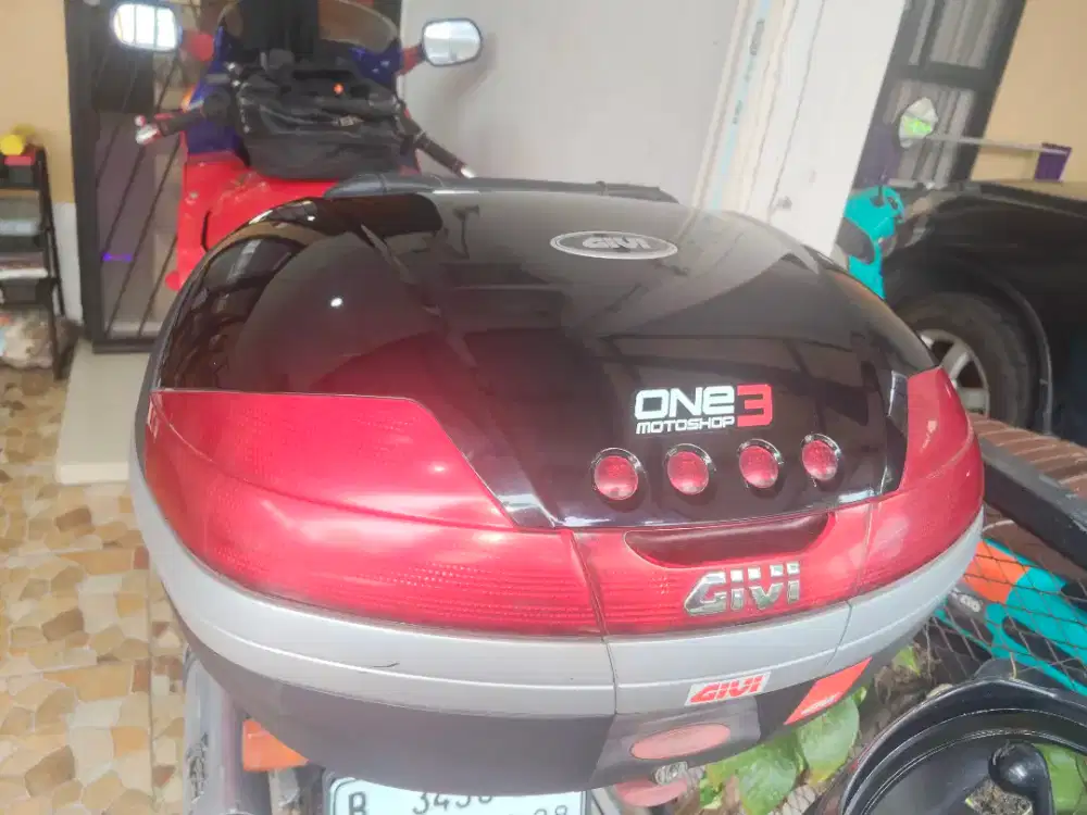 Box GIVI V46 langka mulus ex pakai moge