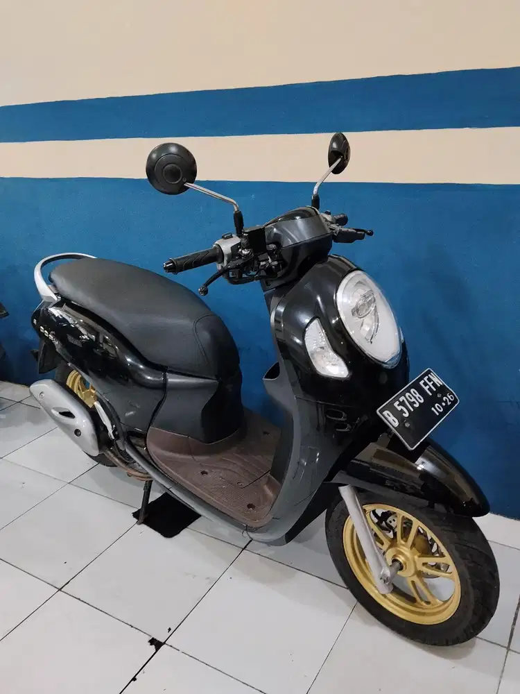 Jual cepat Honda scoopy stylist 2021 kyless siap pakai