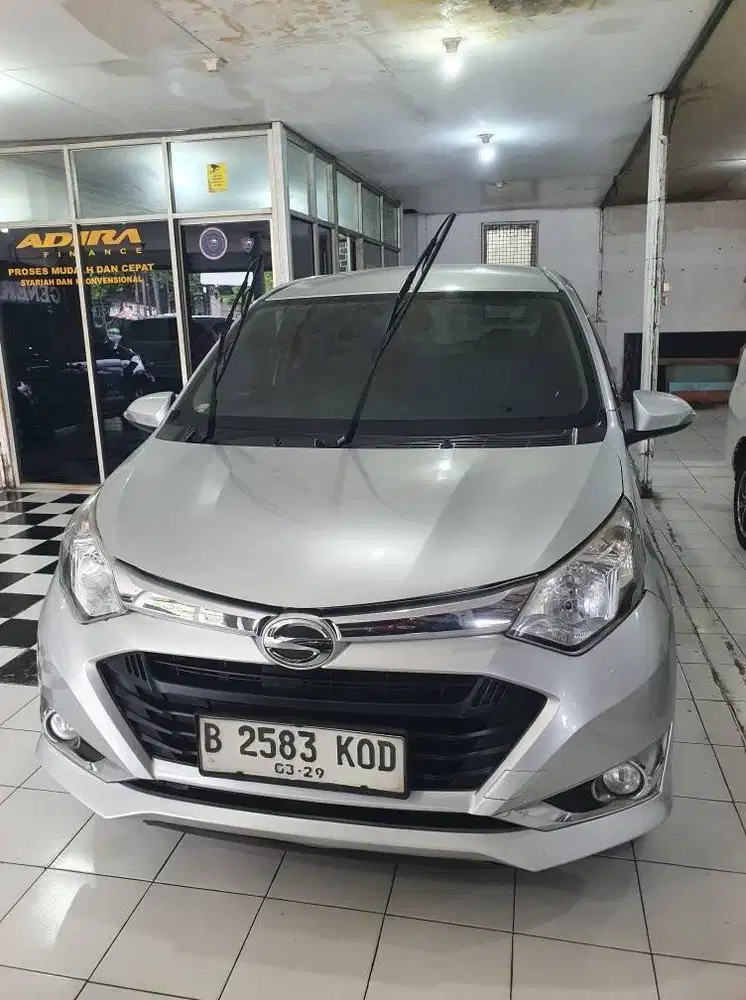 Daihatsu Sigra R dlx mt 2019