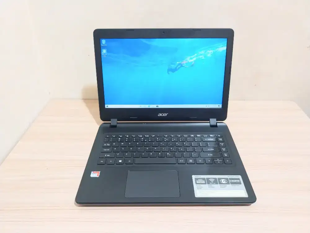 Acer aspire A314-41 AMD A4-9120e ram 4GB/1 TB hardisk