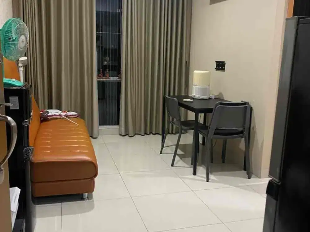 Disewakan Unit Apartemen 2 Kamar Furnished Rapi Siap Huni