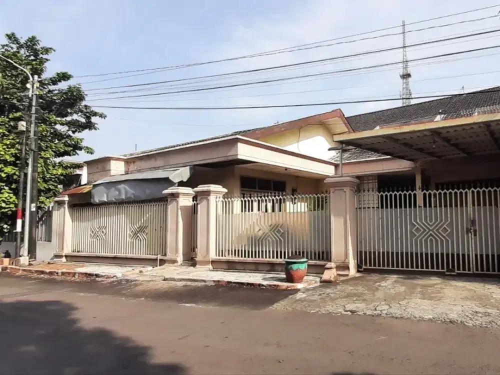Dijual Rumah Luas di Jalan Candi Candi Lowokwaru Malang Kota