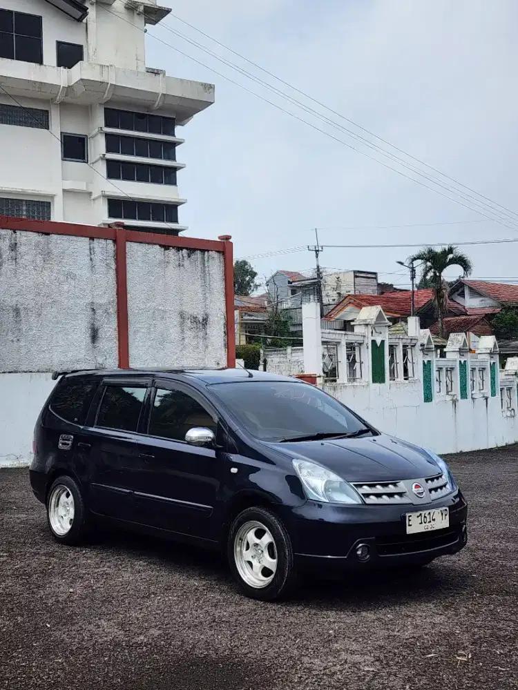 Nissan Grand Livina XV 2009 Manual