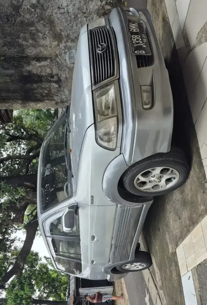 Kijang krista th 2002