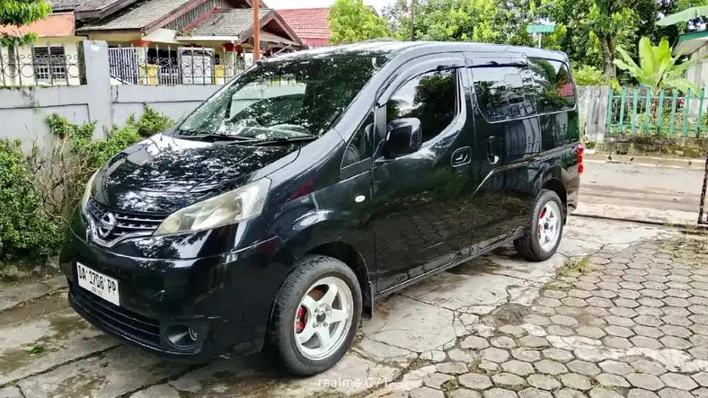 Nissan Evalia SV Manual