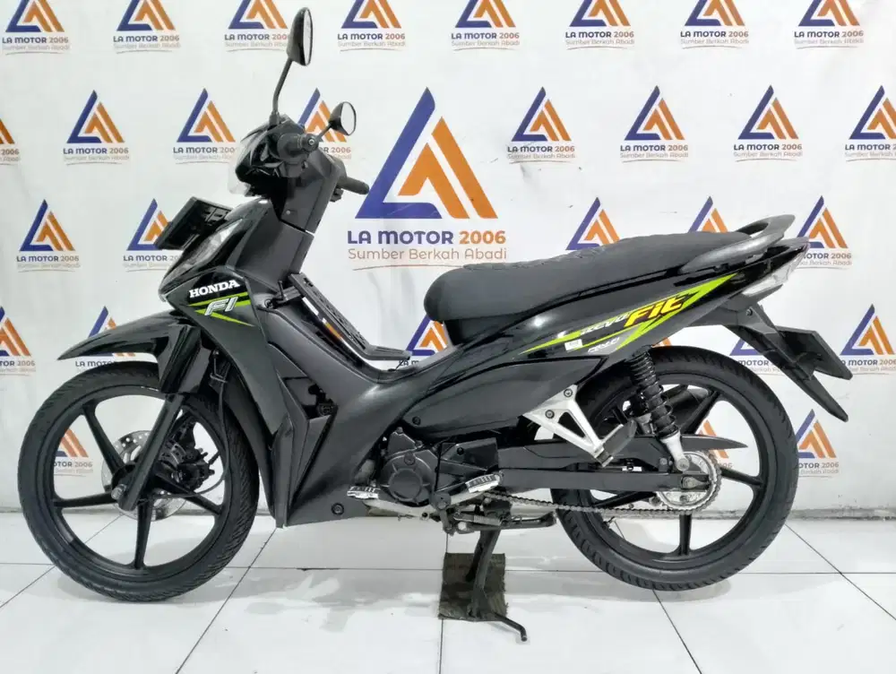 SIAP PAKAI HONDA REVO FIT THN 201B (TT/CASH/KREDIT)
