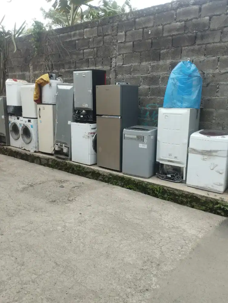 AHLI SERVICE:KULKAS,FREEZER,CHILLER,MESIN CUCI,AC,TV LED,CEK GRATIS