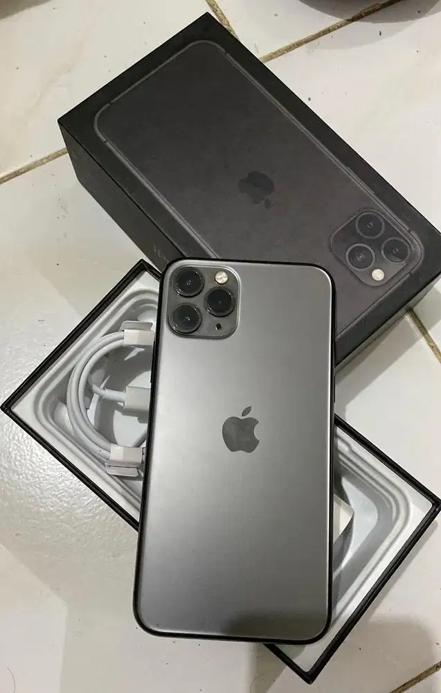 iPhone 11 pro 64 gb inter