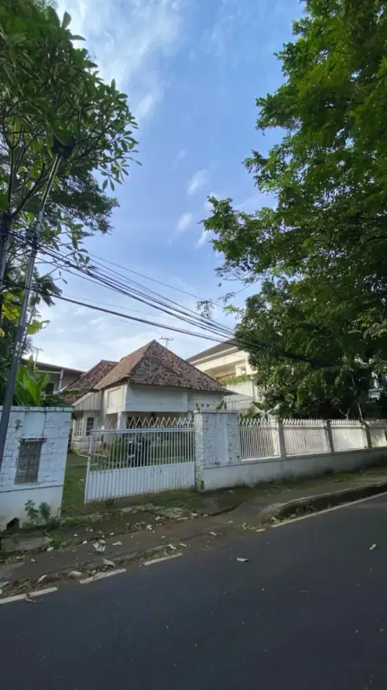 Dijual Rumah Hitung Tanah Di Pegangsaan Menteng Pusat*