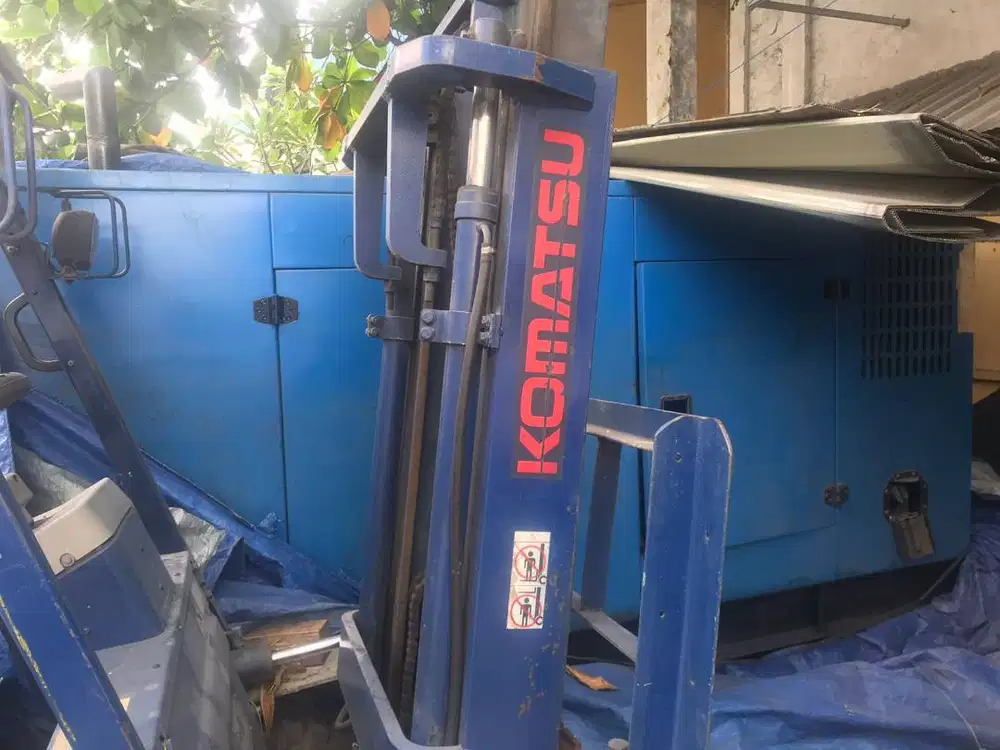 SILENT GENSET GENERATOR BEKAS [RUSAK]