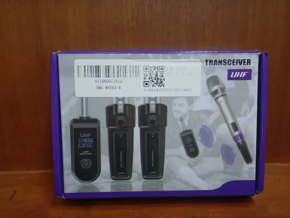 UHF Wireless Microphone Transceiver