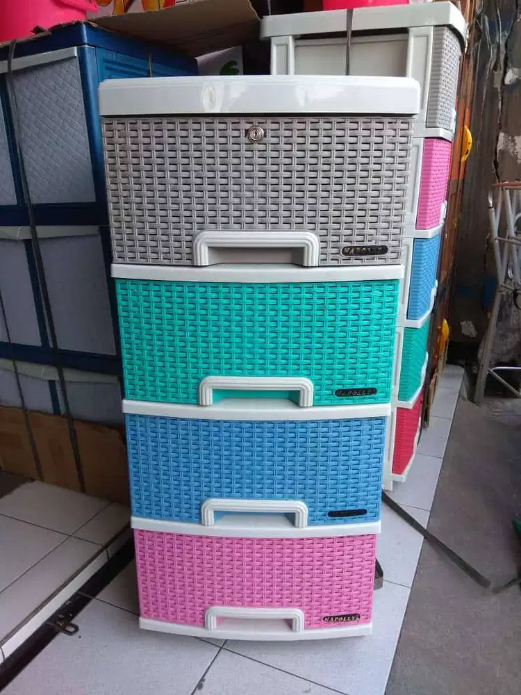 lemari plastik contan 4
