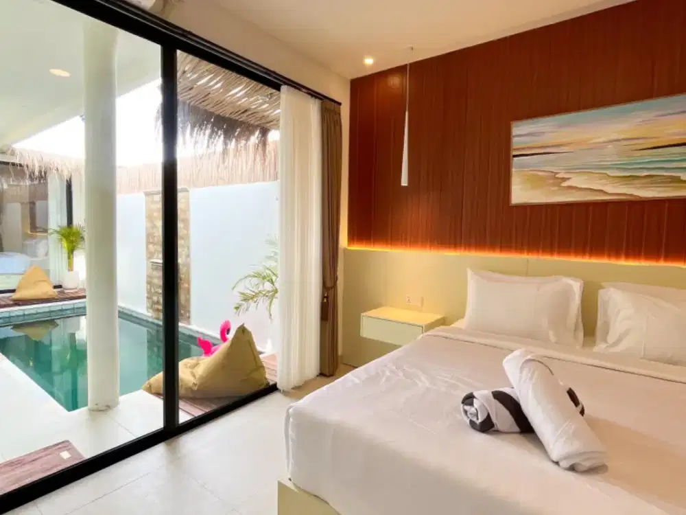 Villa Leasehold dengan 2 Kamar Tidur yang Dilengkapi Perabot di Kerobokan, Harga di Bawah 2 M