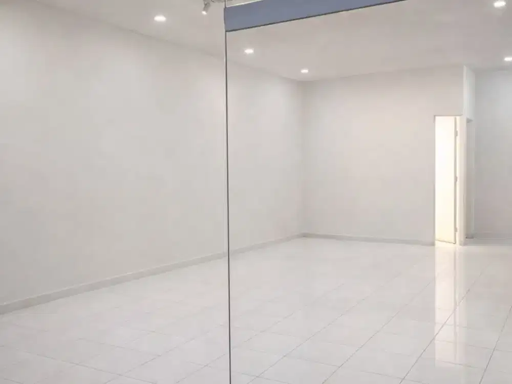 Dijual Ruko Strategis Terawat di Singgasana Pradana Bandung