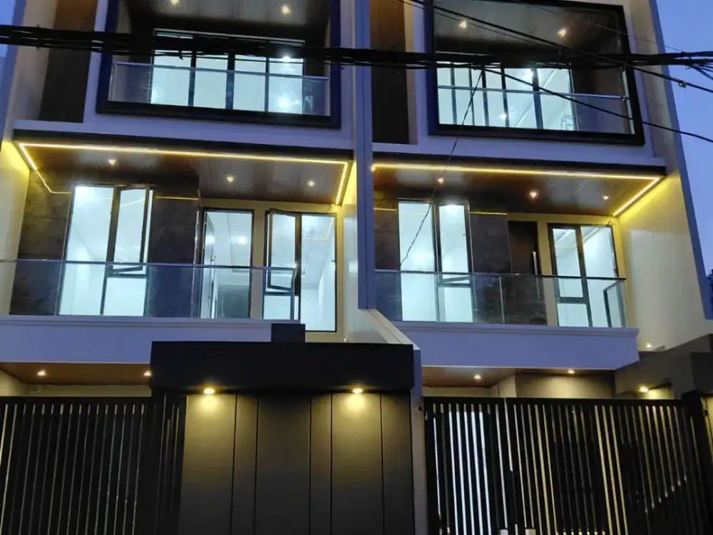 Dijual Rumah Minimalis Terawat di Sunter Agung 2 unit 5BR Lokasi Strategis