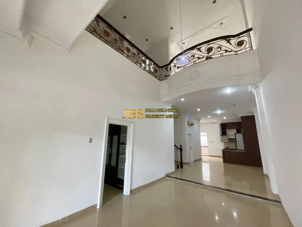 Dijual Rumah di Komplek Cemara Hijau - Medan (Depan Taman)
