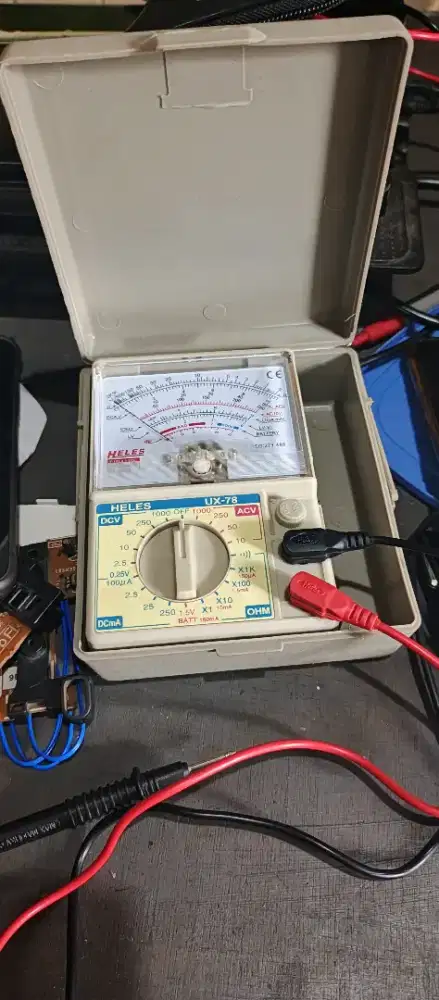 Teknisi Service elektronik