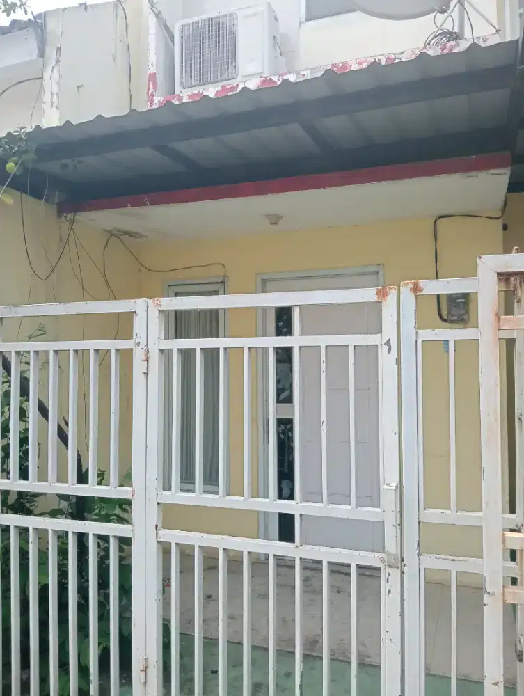 Disewakan rumah 2lt