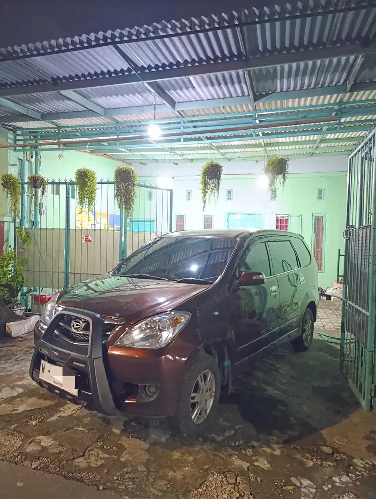 Daihatsu Xenia 2010 Bensin