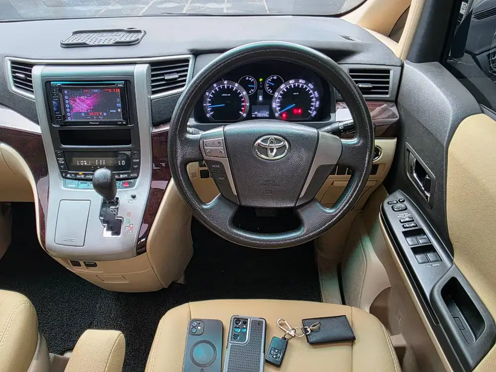 Alphard X 2.4 Matic 2014 Sunroof Dp 5 Juta