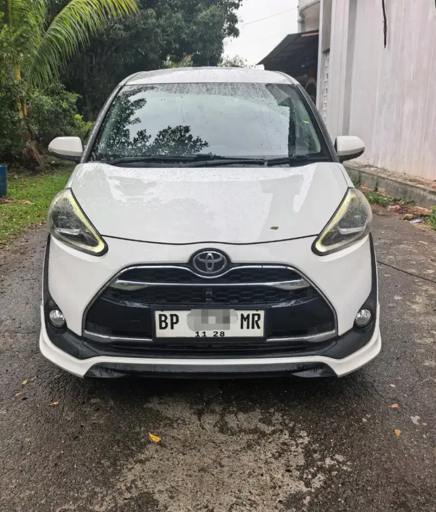 Toyota Sienta 1.5 Q A/T 2018 dp 0%