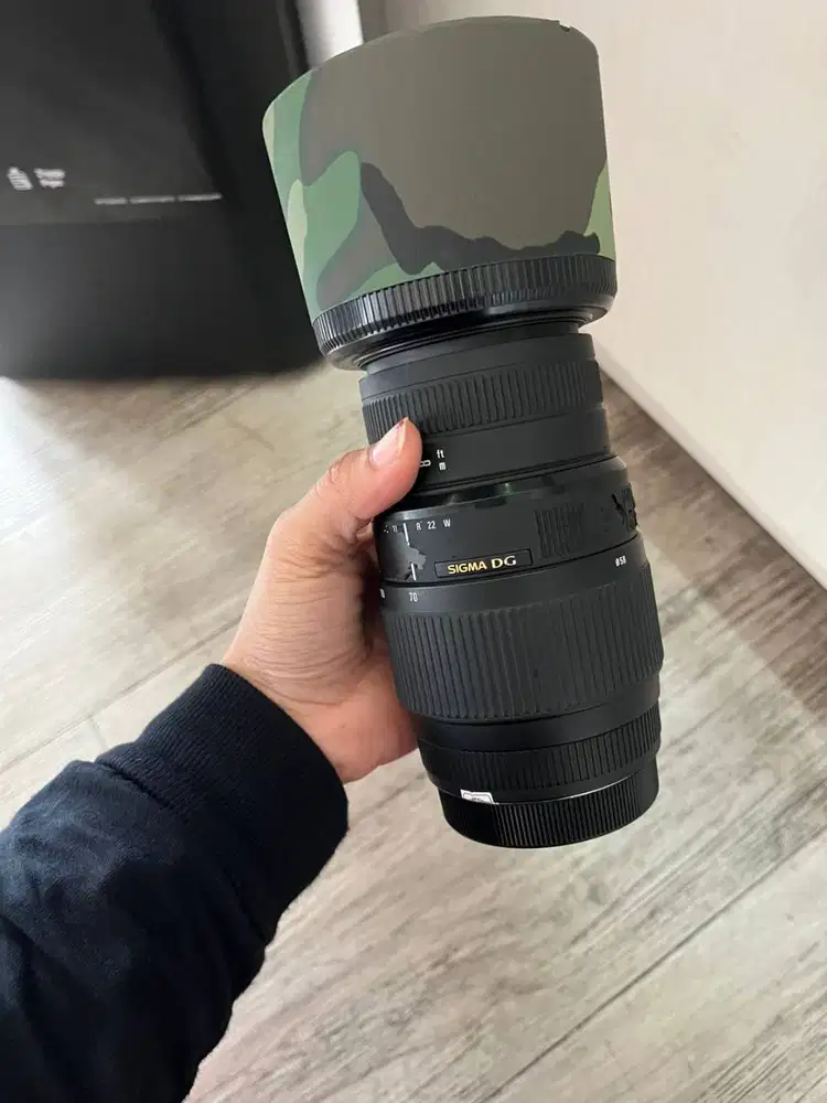 LENSA SIGMA 70-300MM F4-5.6 FOR CANON