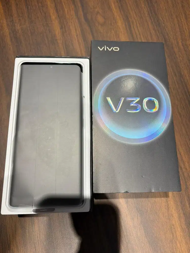 Vivo V30 8/256GB White