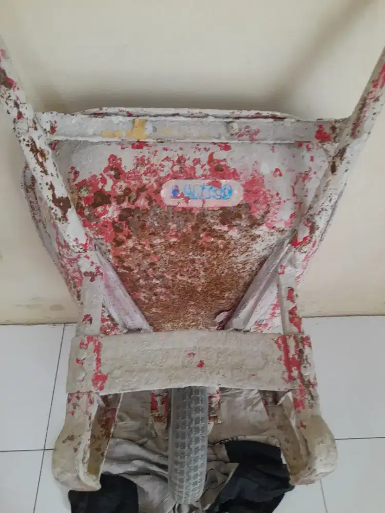 Angkong artco pakaian pribadi.